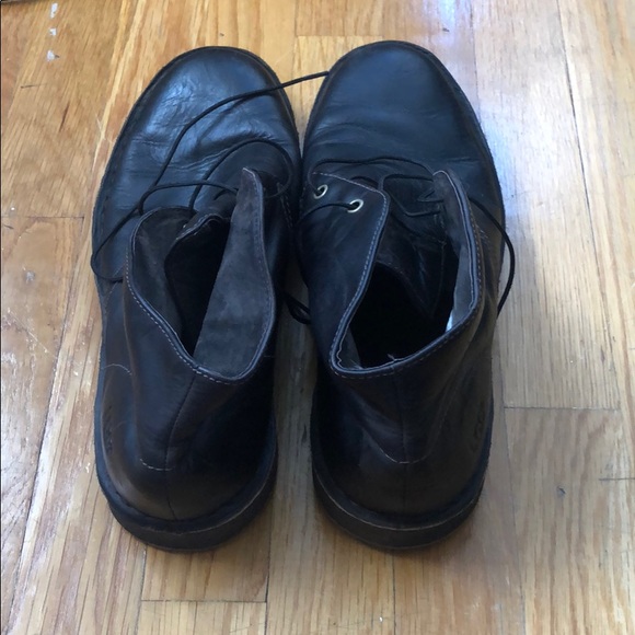 UGG Men’s Chukka Boot—Fleece-Lined - Picture 3 of 8